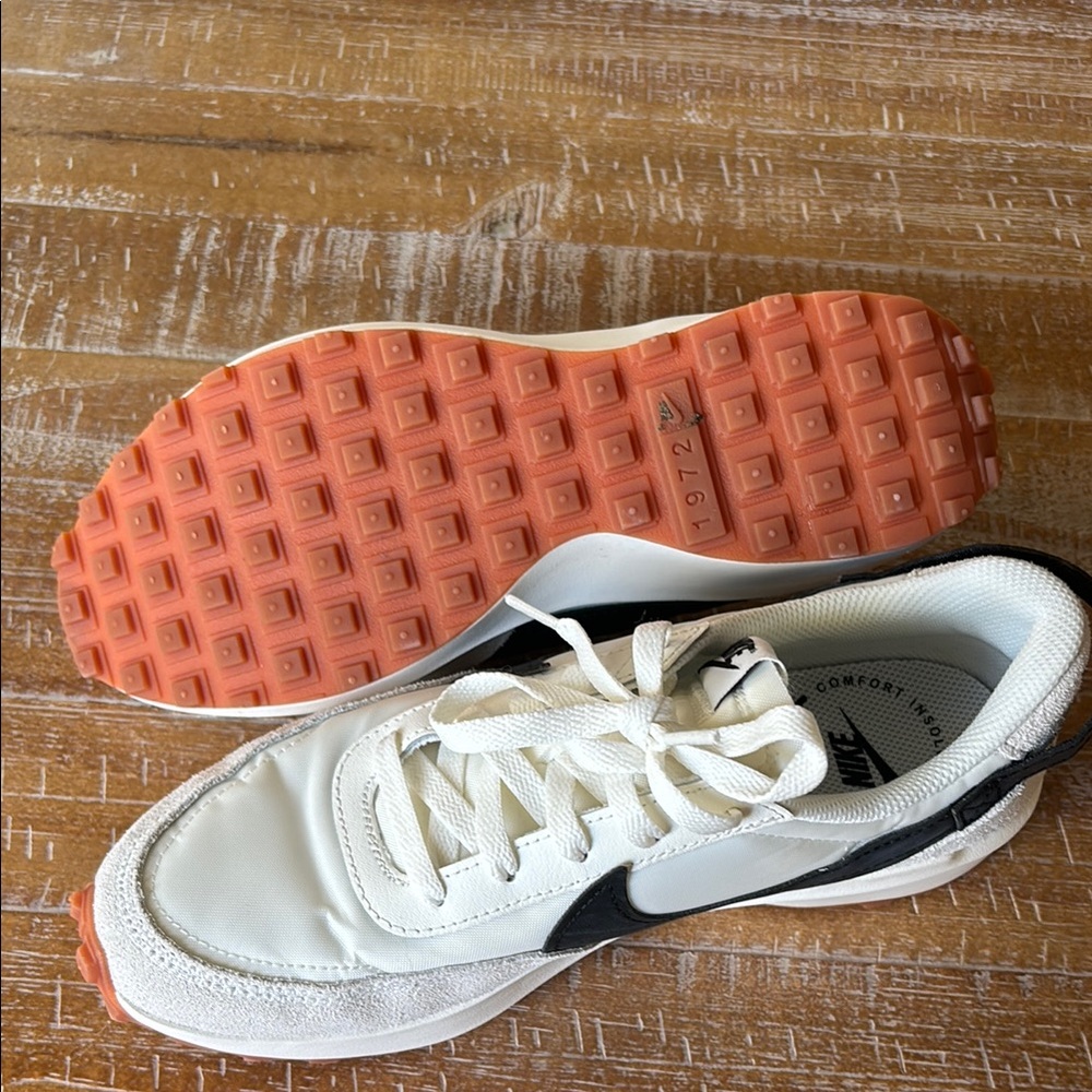 White and Black Sneakers - Picture 6 of 6